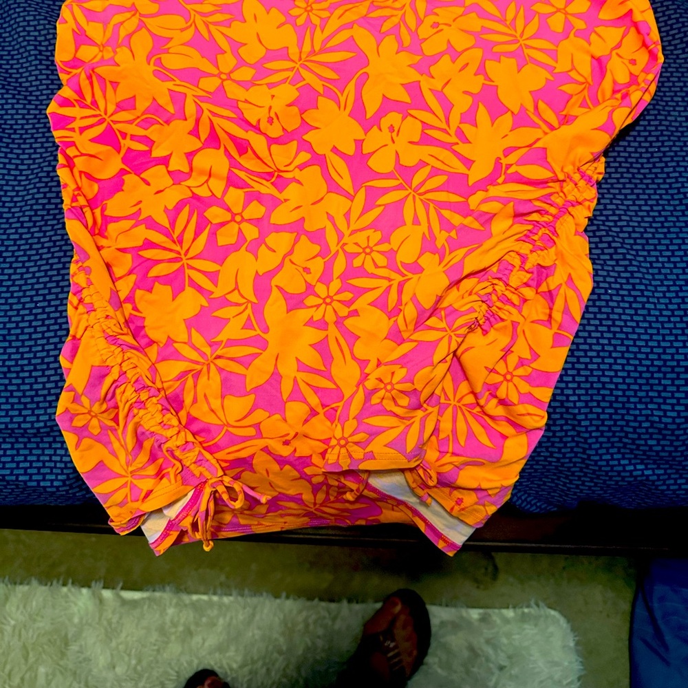 Plus size women’s tankini top